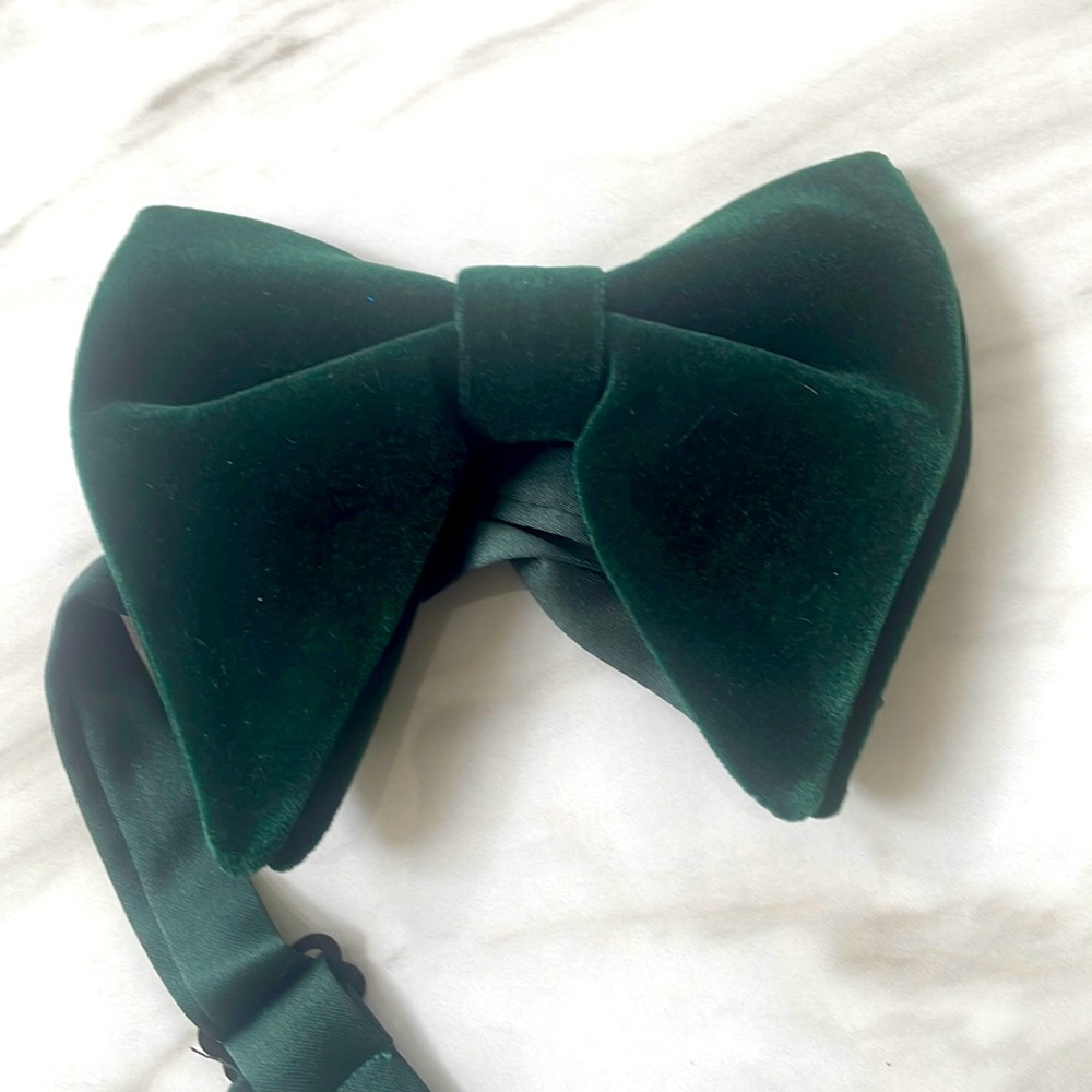 Green Retro Style Bow Tie